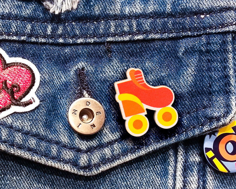cool pin badge for someone learning to roller skate